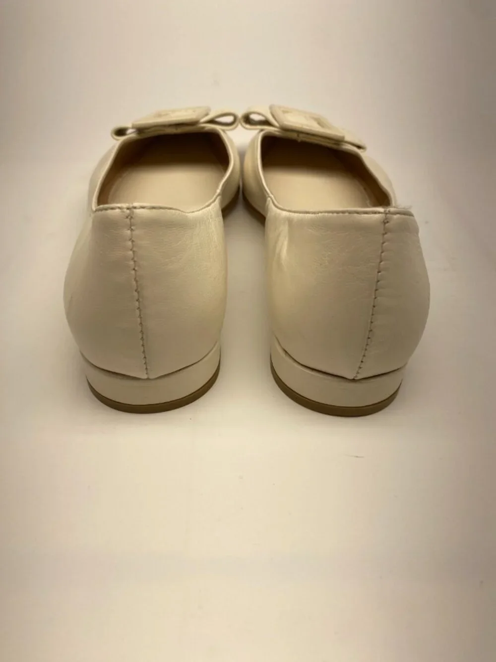 BEAUTIISOLES Women Blair Beige Leather Flat Sz 9.5